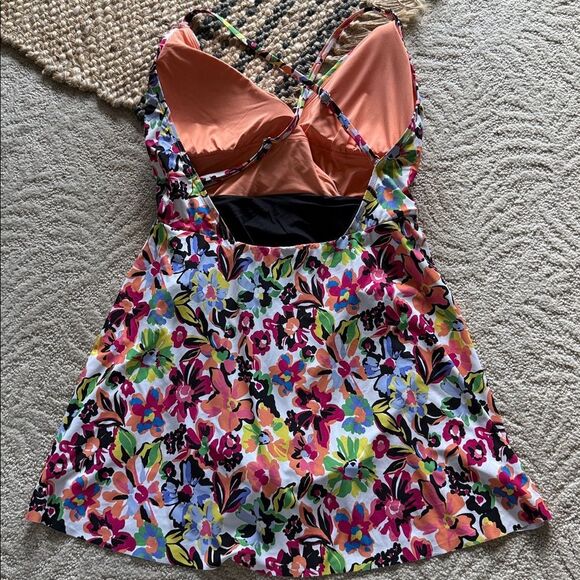 Anne Cole Women's Printed Surplice Skirted One-Piece Swimsuit - Picture 7 of 10